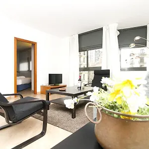 https://apartment-bright-sagrada-familia.topbarcelonahotels.com